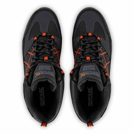 Bovenkant van zwarte wandelschoenen met grijze en oranje details.