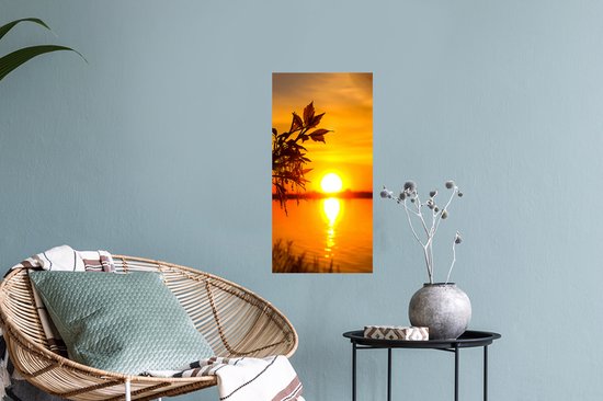 Muurstickers - Sticker Folie - Zonsondergang - Water - Planten - Oranje - 20x40 cm - Plakfolie - Muurstickers Kinderkamer - Zelfklevend Behang - Zelfklevend behangpapier - Stickerfolie