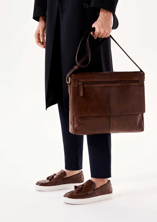 Grote herentas met brede riem