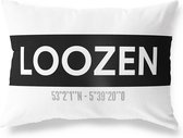 Tuinkussen LOOZEN - OVERIJSSEL met coördinaten - Buitenkussen - Bootkussen - Weerbestendig - Jouw Plaats - Studio216 - Modern - Zwart-Wit - 50x30cm