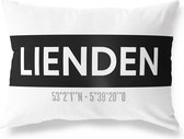 Tuinkussen LIENDEN - GELDERLAND met coördinaten - Buitenkussen - Bootkussen - Weerbestendig - Jouw Plaats - Studio216 - Modern - Zwart-Wit - 50x30cm