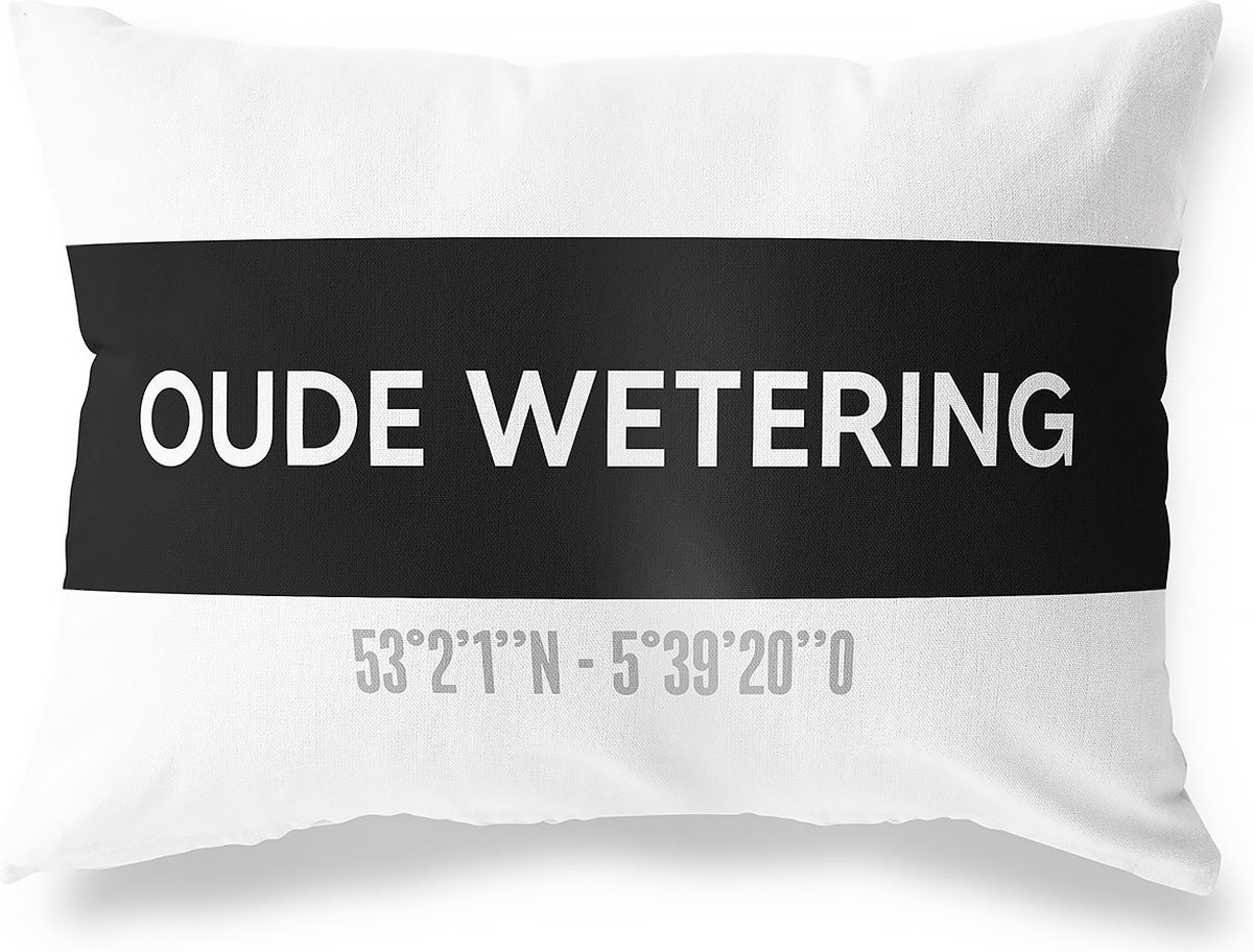 Tuinkussen OUDE WETERING - ZUID-HOLLAND met coördinaten - Buitenkussen - Bootkussen - Weerbestendig - Jouw Plaats - Studio216 - Modern - Zwart-Wit - 50x30cm