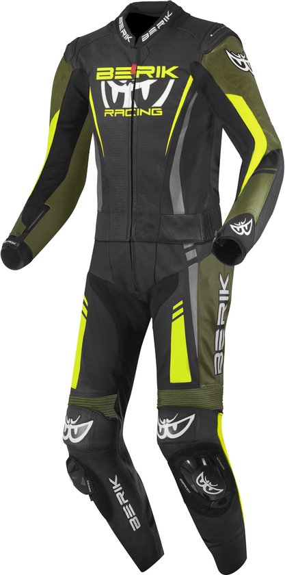 Combinaison de moto noire avec des détails vert olive et jaune néon, logo Berik sur la poitrine et les jambes.