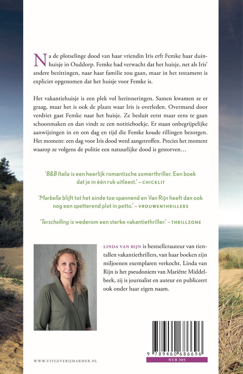 Achterkant van het boek 'Duinhuisje' met tekst en een foto van schrijfster Linda van Rijn.