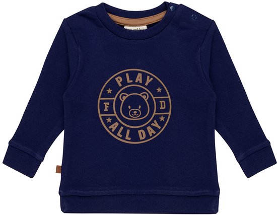 Donkerblauwe longsleeve trui met opdruk "PLAY ALL DAY" en een berenhoofd in een cirkel.