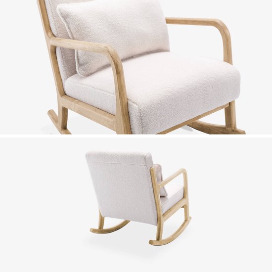 Schommelstoel met licht houten frame en crème bouclé bekleding, van voren en van achteren getoond.