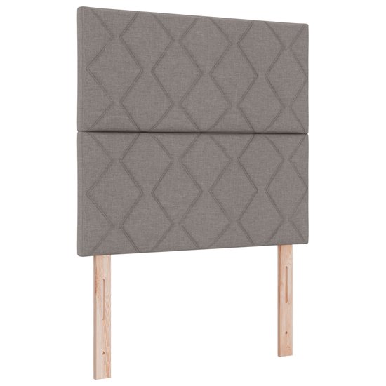 Grote comfortabele matras lange bed kloof vulstof cover