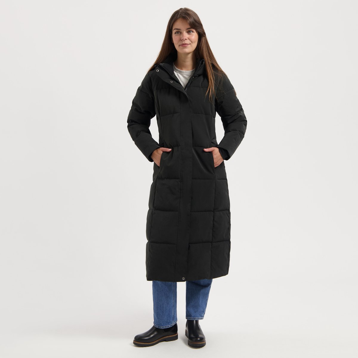Travelin’ Freya Dames Puffer winterjas Getailleerd Zwart