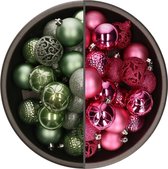 Bellatio Decorations Kerstballen mix - 74-delig - fuchsia roze en salie groen - 6 cm - kunststof