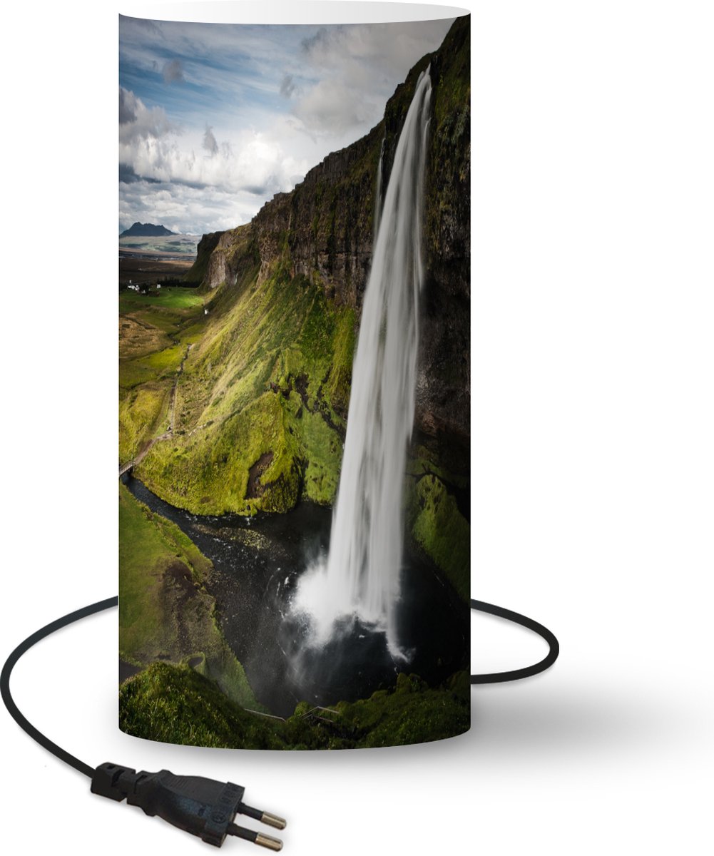 Lamp - Nachtlampje - Tafellamp slaapkamer - Waterval - Scandinavië - Bergen - 54 cm hoog - Ø24.8 cm - Inclusief LED lamp