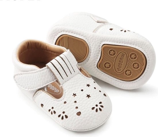 *SALE* Zomerse Moccasin - Lelie White - maat 18 (11 cm)