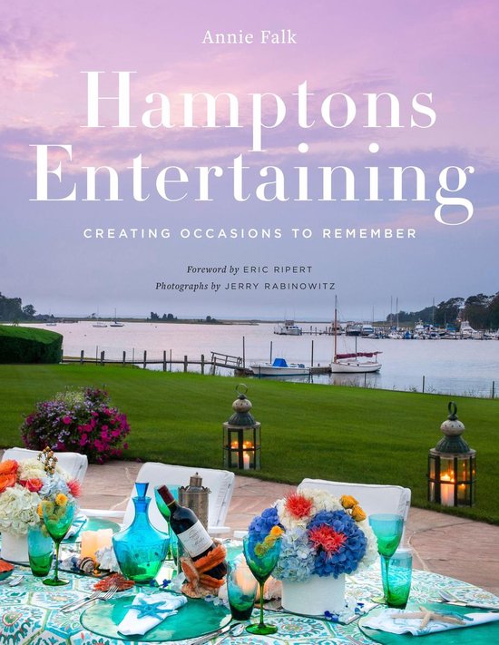 Hamptons Entertaining - cover