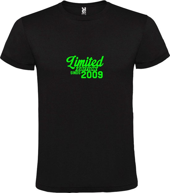 Zwart T-Shirt met “Limited sinds 2009 “ Afbeelding Neon Groen Size XXXXL