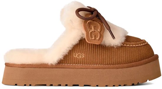 Bruine UGG Disquette pantoffel van ribfluweel met crèmekleurige sheepskin voering en UGG-logo.