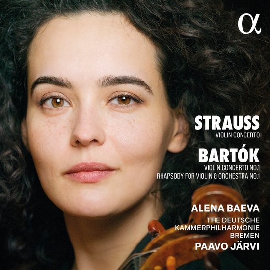 Portret van violiste Alena Baeva met haar viool, titeltekst voor muziek van Strauss en Bartók.