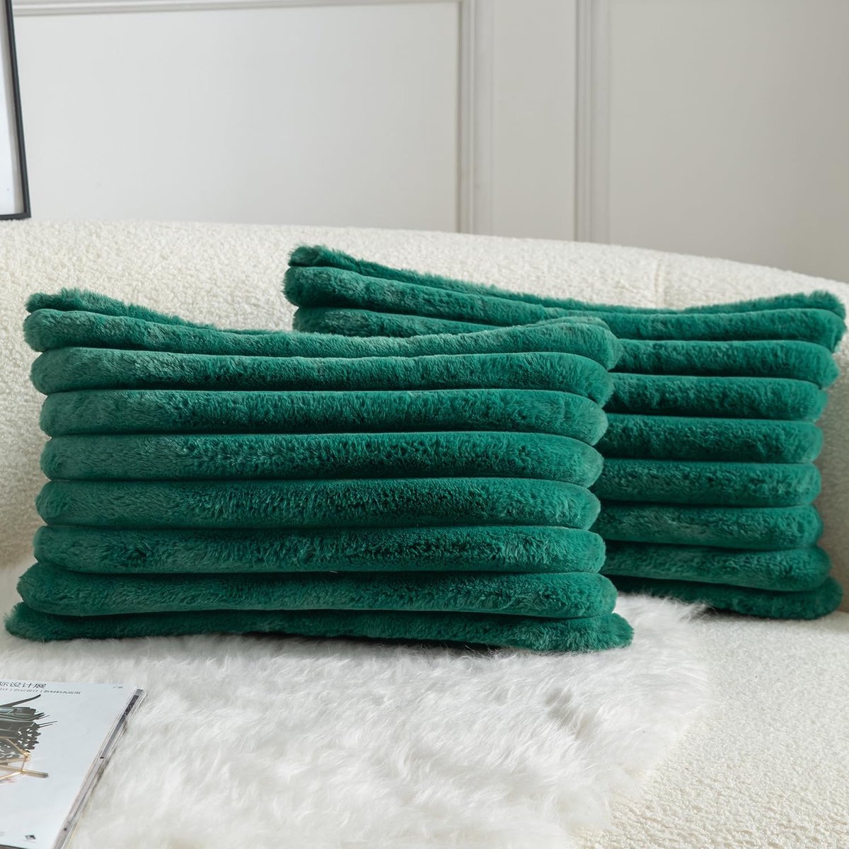 SnelShoppen - Set van 2 Kussenhoezen Gestreept Nepleer Super Zacht en Luchtig Modern Decoratief voor Bank Woonkamer Slaapkamer 12 x 20 Inch Groen