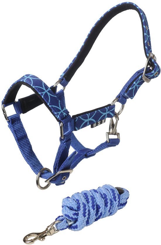 Blauw halster met donkerblauw geometrisch patroon en bijpassend halstouw.