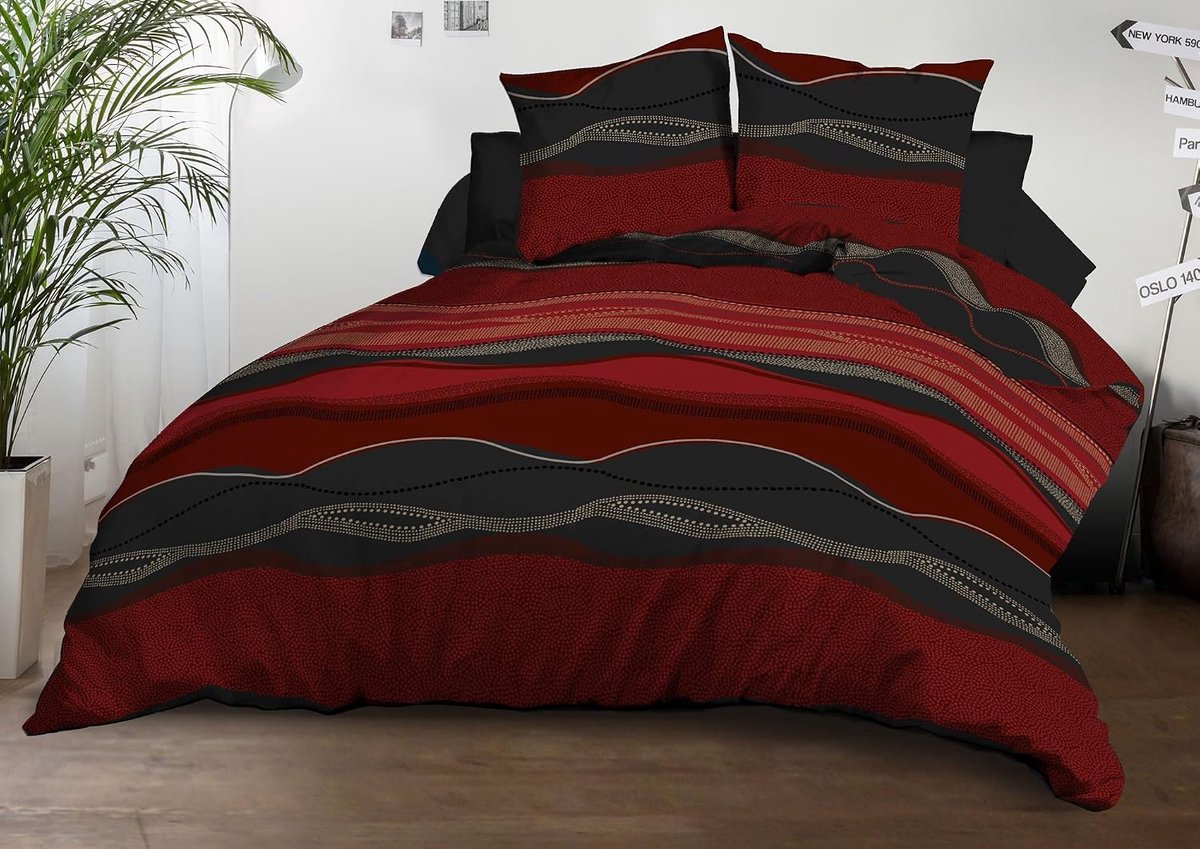 Dekbedovertrek 220 x 240 cm + 2 kussenslopen - zachte en duurzame microvezel - onderhoudsvriendelijk - Baltic Red