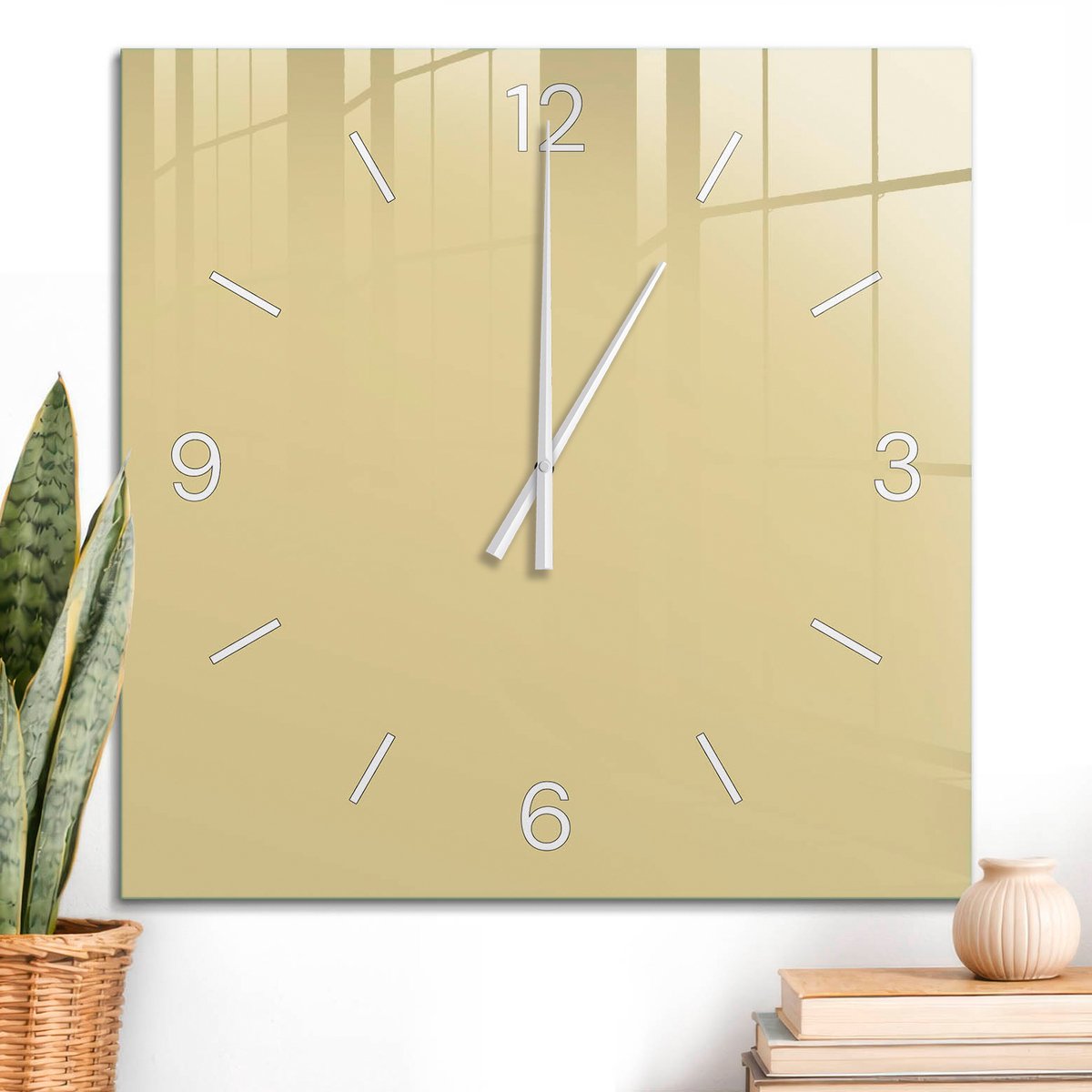 ArtPrintCave Beige Glazen Klok - 60x60 cm - Wandklok Vierkant - Beige-Geel Wandklok Keuken - Abstractie Unieke Klok - Witte Klokwijzers