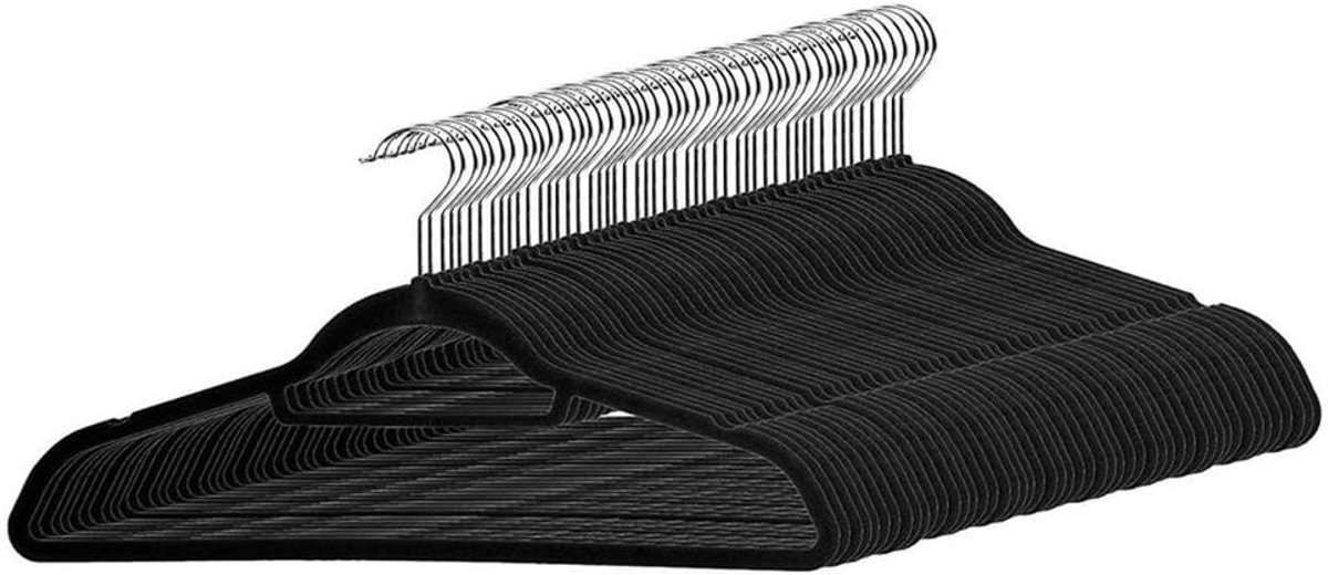 Robuuste kunststof kleerhangers met suède afwerking - 50 stuks kleerhangers - zwart - kostuumhangers - jashanger - twee inkepingen - 360° draaibare haak - antislip