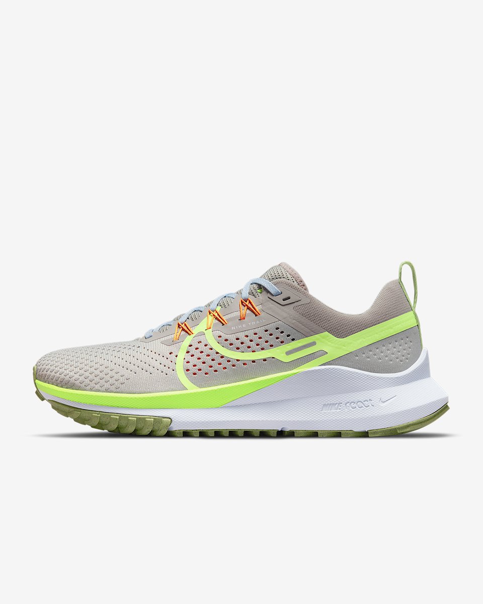 Nike Pegasus Trail 4 Hardloopschoenen – Light Iron Ore/Cobblestone/Football /Volt Pegasus Hardlopen Heren Hardloopschoenen Grijs