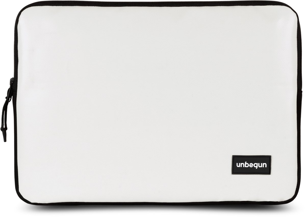 MacBook Pro 14 inch case (van gerecycled materiaal) - Witte laptop sleeve/hoes voor de nieuwe MacBook Pro 14 inch M4/M5 (2026/2025)