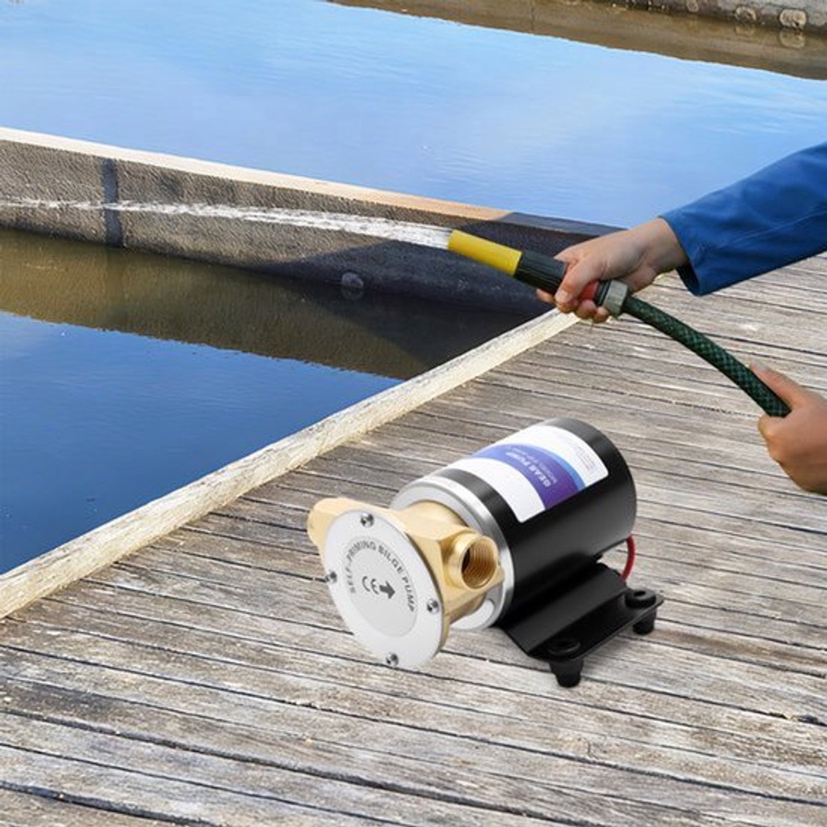 Waterpomp Zelfaanzuigende - 120 W Vermogen - 30 L/min Capaciteit - 3 Meter Hefhoogte - 12 Volt DC - Irrigatie Pomp