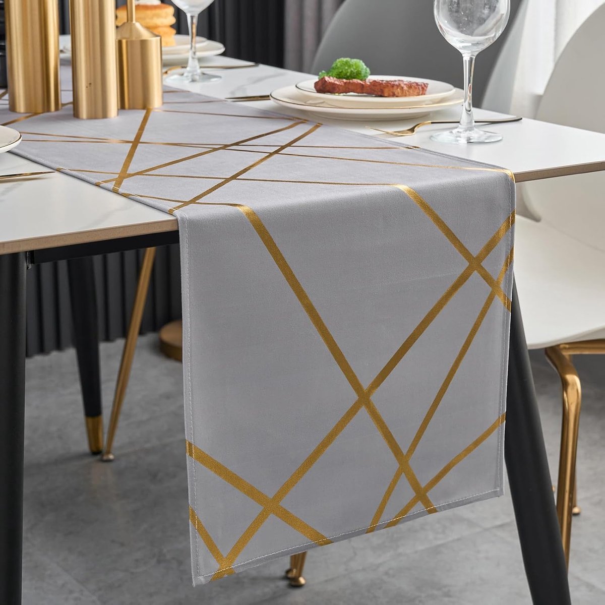 Tafelloper grijs goud stof 33 x 140 verjaardag tafeldecoratie polyester fluweel lijnen geometrie modern elegant wasbaar decoratief tafelkleed voor keuken bruiloft feest vakantie