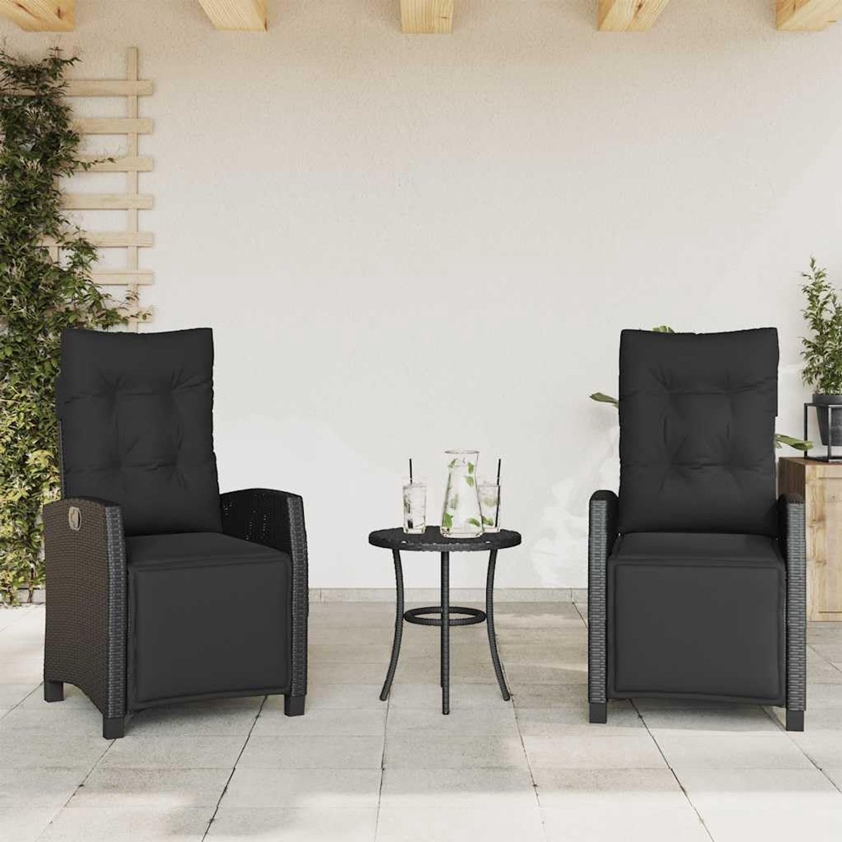 Tuinstoel met voetensteun, 2 stuks, zwart, PE-rotan met kussens, verstelbare rugleuning, opvouwbare terrasstoelen met armleuningen, stalen frame tot 110 kg
