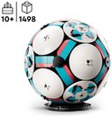LEGO voetbal met witte, blauwe en rode panelen, en icoontjes voor 10+ en 1498 stenen.