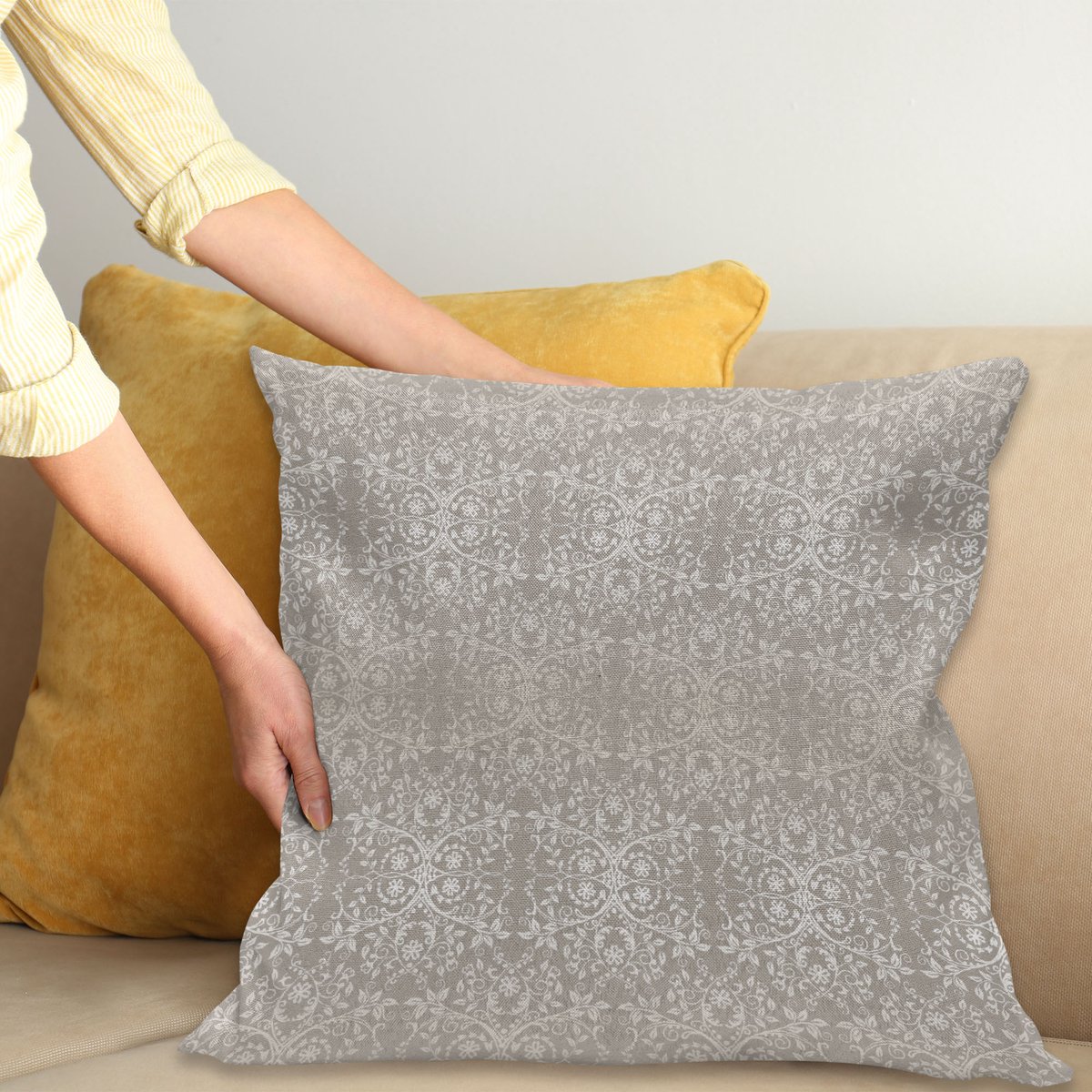 ABAKUHAUS Grijs Kussenhoes, Paisley Victoriaans Patroon, Wasbare Kussenhoes met Ritssluiting, Kleurechte Heldere Kleuren en Dubbelzijdige Print, 45 x 45 cm, Warm Taupe en Beige
