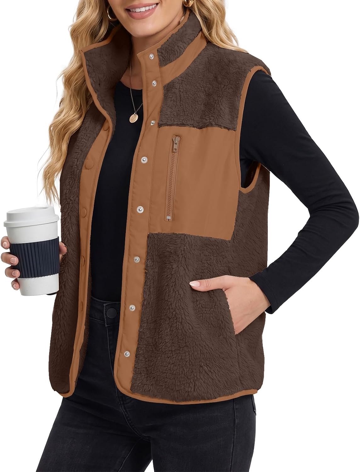 Vest met staande kraag, fleece, knopen, borstzak