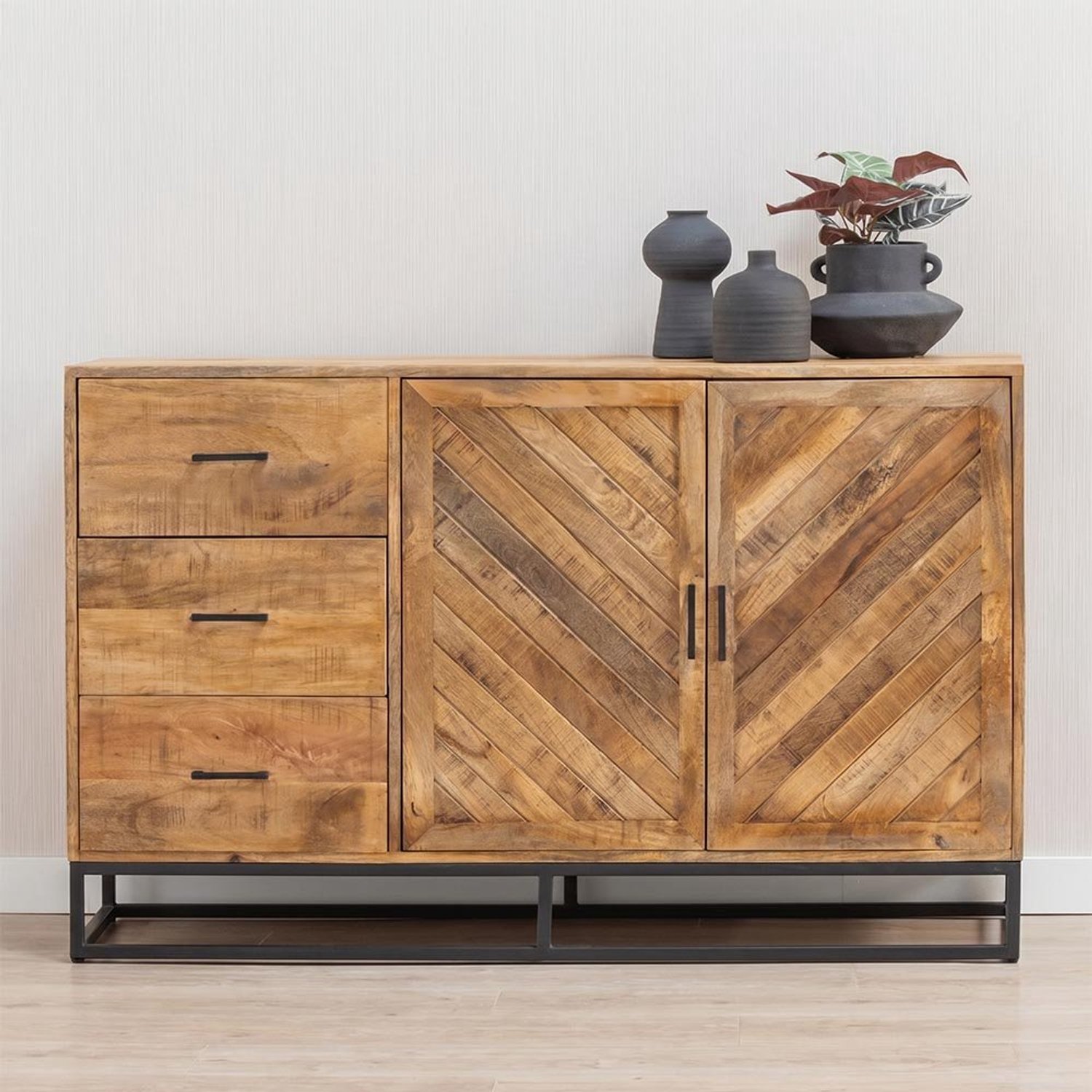 Mahom Mangohouten Dressoir Reno 140 cm Mahom Industrieel - Dressoir van Mangohout & Metaal - Industriële Dressoir Bruin