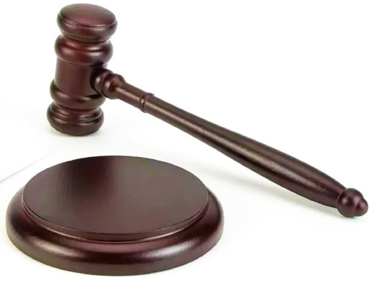 Houten veilinghamer met houten voet - Handgemaakt voor advocaten, rechters, veilingmeesters