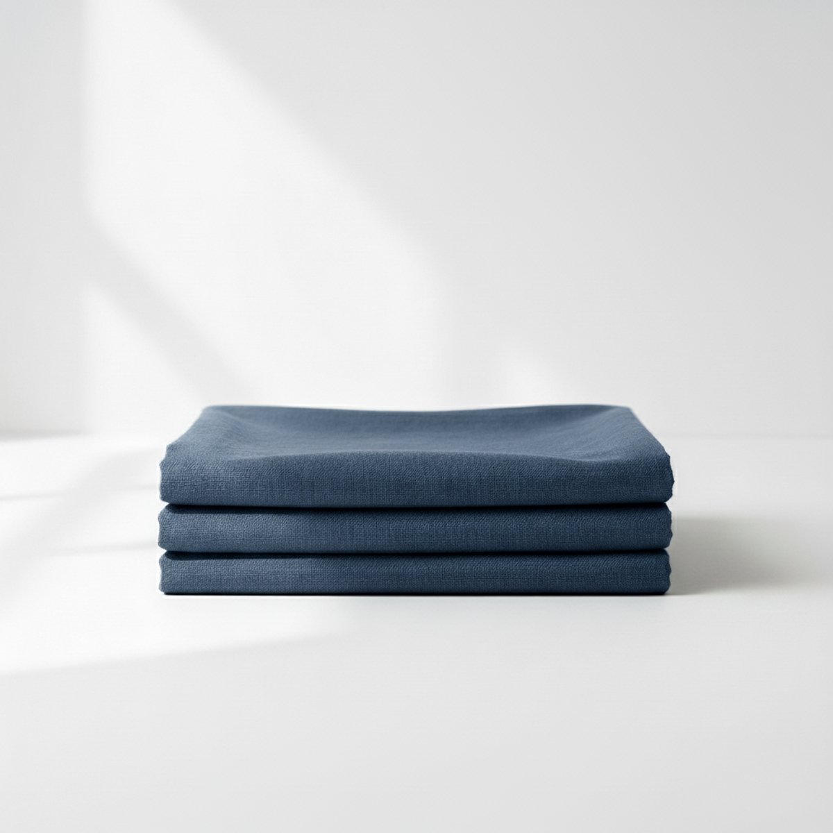 VIVORA Tafelkleed – Premium Polyester Tafellaken – 140×240 cm – Midnight Blue – Waterafstotend & Uitwasbaar