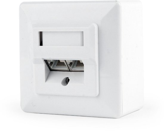 Witte opbouwdoos met twee RJ45-poorten en een labelhouder, van voren gezien.