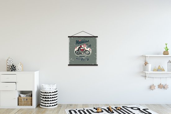 Posterhanger incl. Poster 40x40 cm - Schoolplaat - Motor - Helm - Tekening - Vintage - Textielposter - Zwarte latten - Vaderdag cadeau - Geschenk - Cadeautje voor hem - Tip - Mannen