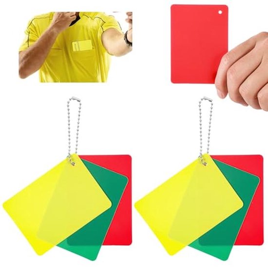 Set van drie scheidsrechterskaarten in rood, geel en groen, elk met een sleutelhanger.