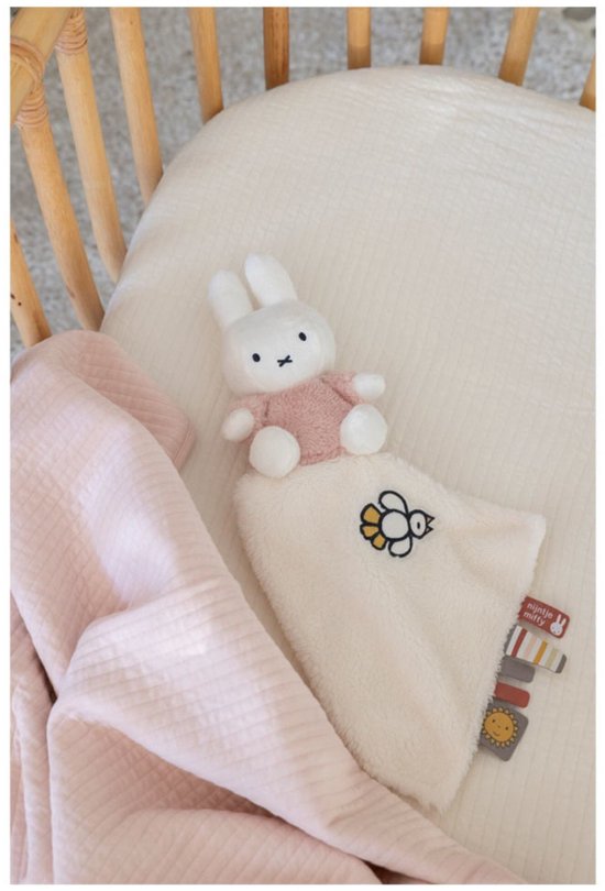 Nijntje Knuffeldoekje Fluffy pink van Tiamo — afbeelding 5