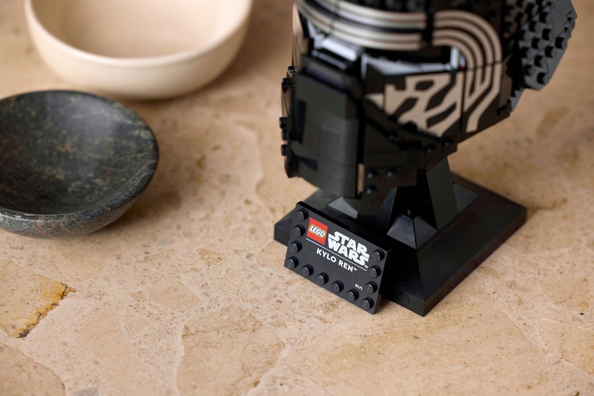LEGO® Star Wars™ Kylo Ren™ Helm, Set voor Volwassenen - 75415 — afbeelding 17