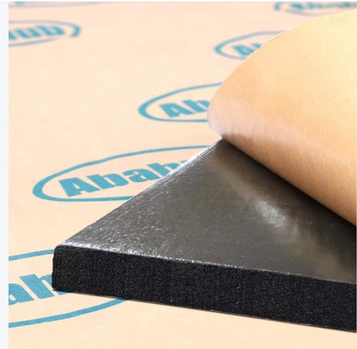 Zelfklevende Warmte- en Geluidsisolatie 10mm PE-Schuim met Aluminiumfolie 1,95m²