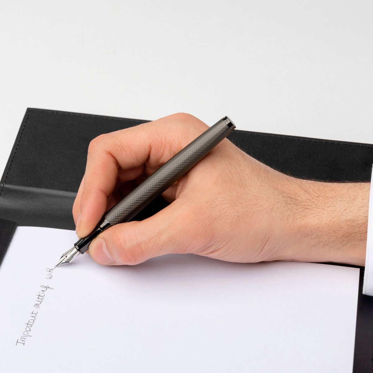 Pen Loop Diamond