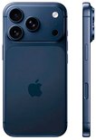 Donkerblauwe iPhone 17 Pro, drievoudige camera en Apple logo, met profielweergave.