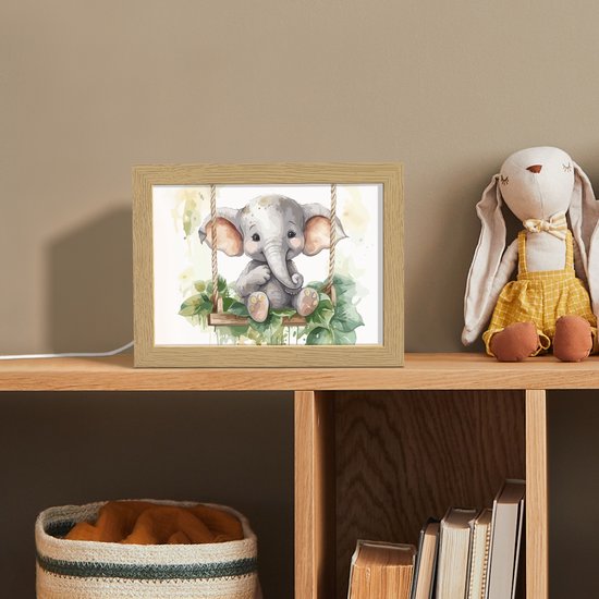 Nachtlampje 20x15 cm - Kinder lampje - Olifant - Dier - Kinderen - Jungle - Tafellamp kinderkamer - Slaapkamer lamp - Bedlamp kinderen - Kinderlampje stopcontact - Wandlamp babykamer - Nachtlampjes van OnlyWow — afbeelding 3