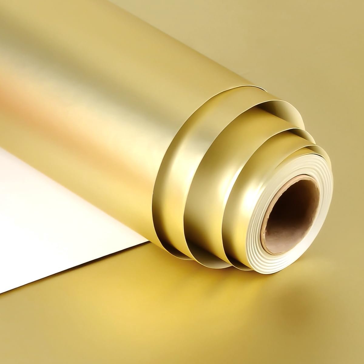 Metallic goud cadeaupapier voor Kerst, verjaardag, bruiloft en jubileum - 43 cm x 10 m