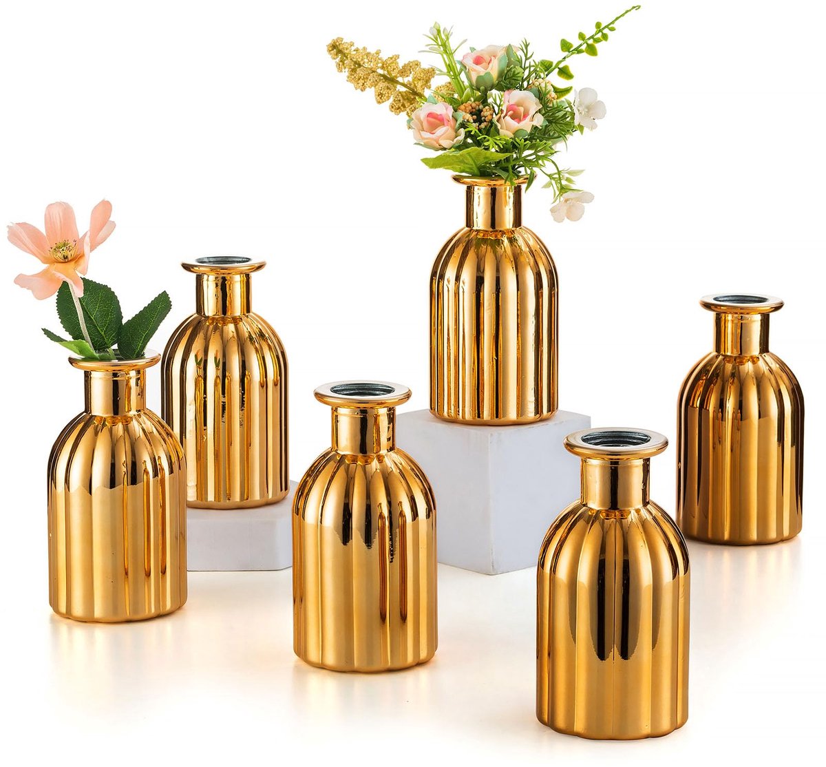 Imperatoris Glazen Vazen / Glazen Flessen – Mini Decoratieve Vaas Flesjes – Helder Glas – Inclusief Strik – 6 Stuks – 7.5 x 5 x 14 cm – Goud
