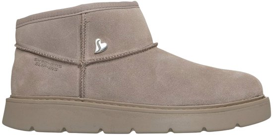 Beige suède laars met bontvoering, Skechers Slip-Ins logo en hartvormige versiering.