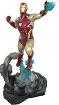 Marvel: Avengers Endgame - Iron Man MK85 PVC Diorama