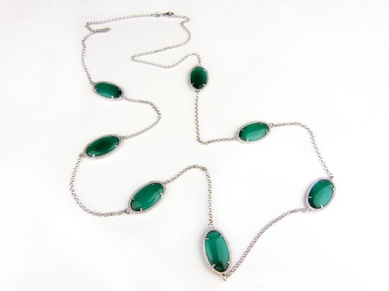 Zilveren halsketting halssnoer collier Model Oval met groene stenen
