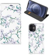 Smart Cover Geschikt voor iPhone 12 Mini Telefoonhoesje Blossom White